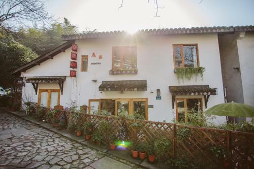 Hangzhou Luchai Inn Cartoon House