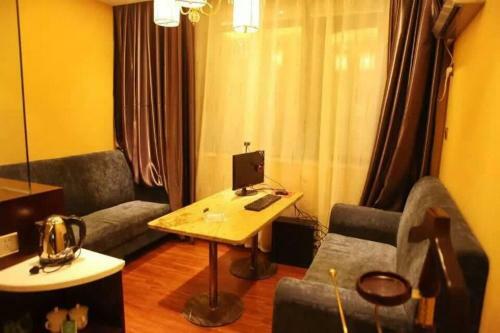 Posada Jiujiang Yifeng Hotel