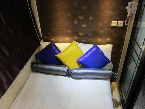 Hotel New International Guest House