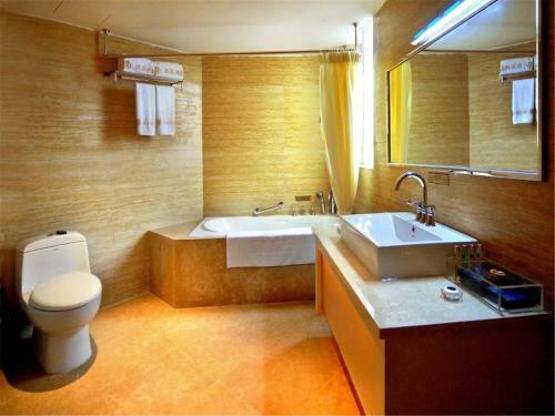 Zhongshan Louis Hotel