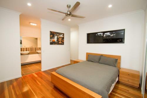 Sunrise At 1770 Holidays