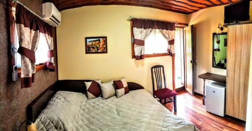 Hostal Complex Myahov House