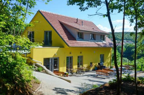 Hostal Mezi Stromy