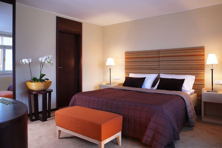 Alwyn Hotel