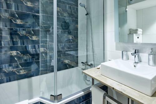 Brit Airport Club Hotel - Basel Mulhouse