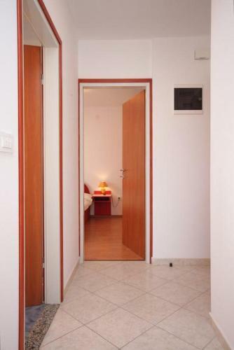 Hostal Apartments With A Parking Space Rabac (labin) - 7644