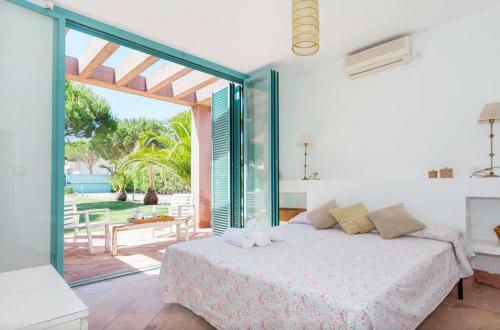 Casas Bohemian Villa Roche