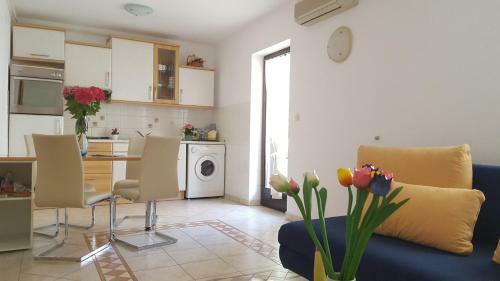Apartamentos Lara Gortanova Bay