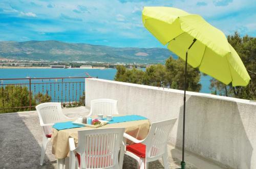 Hostal Apartment Arbanija 5228f