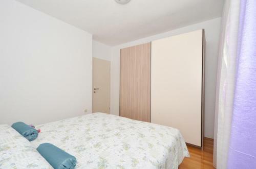 Hostal Apartment Arbanija 5228f