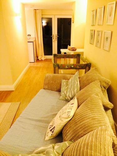 Superb Cintra Beachside Apartments