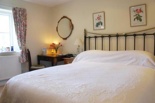 Larkbeare Grange Bed And Breakfast