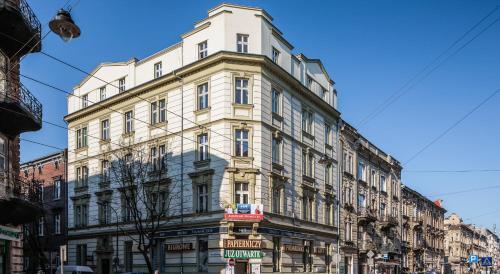 M Apartments