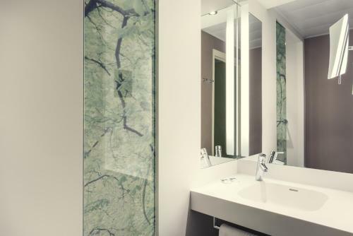 Hotel Mercure Paris Ouest St Germain