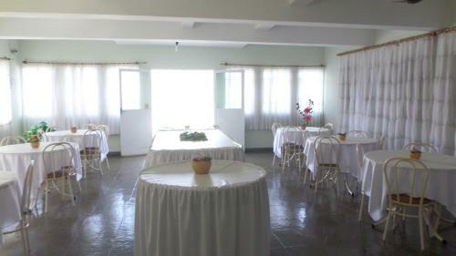 Hostal Pousada Est�ncia Das Flores