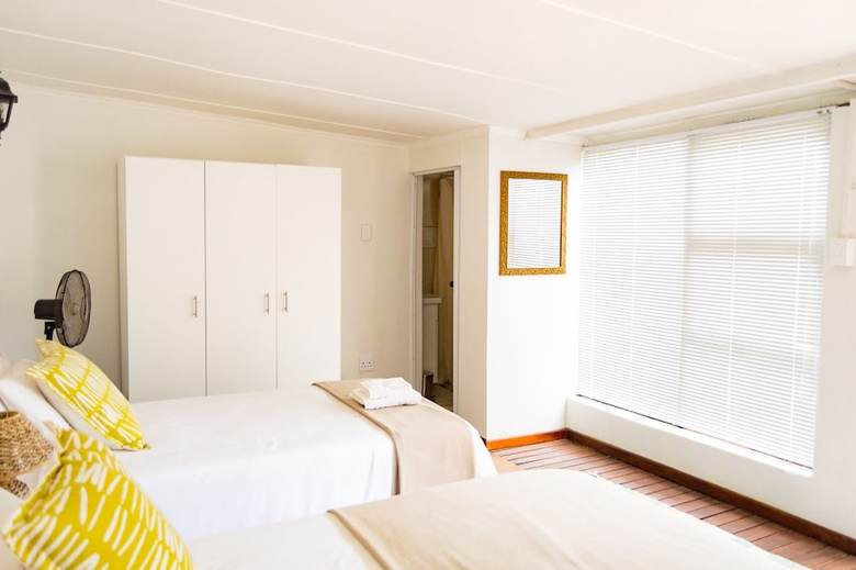 Bed & Breakfast Amanzi Guest House