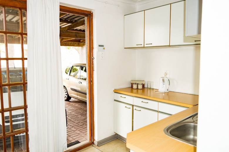 Bed & Breakfast Amanzi Guest House