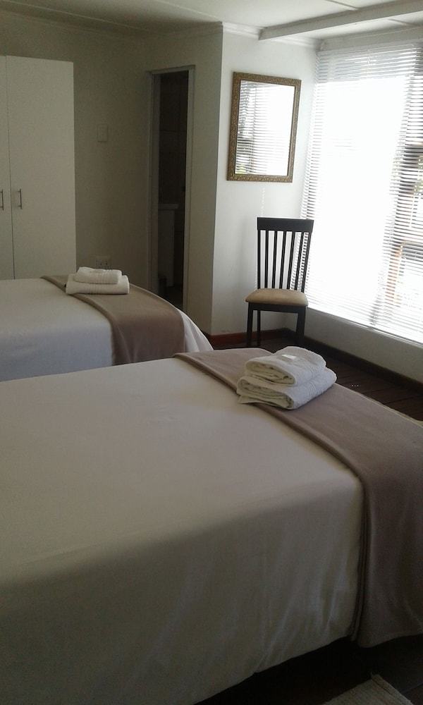 Bed & Breakfast Amanzi Guest House