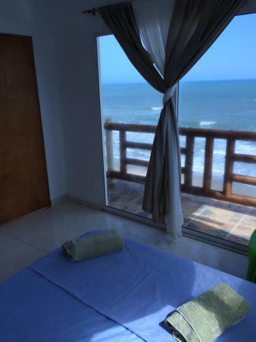 Hotel Y Caba�as Juanmar