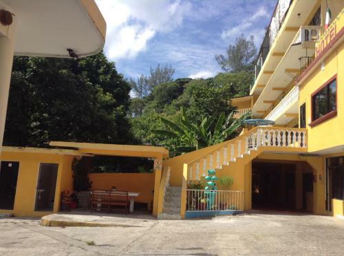 Hostal Hotel Arenas