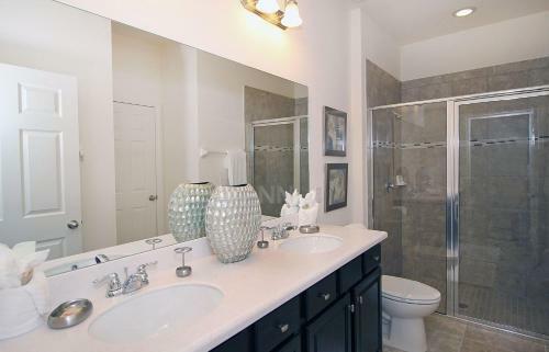 Vacation Home Miles Away From Disney 13yc19