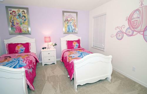 Vacation Home Miles Away From Disney 13yc19