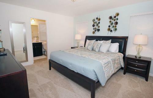 Vacation Home Miles Away From Disney 13yc19