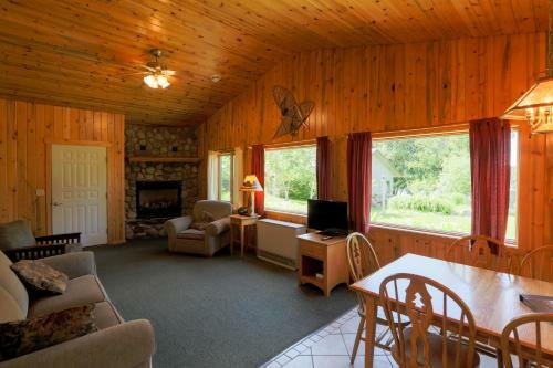 Gunflint Lodge