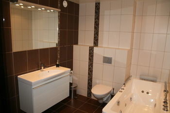 Pilve Apartment Hotel