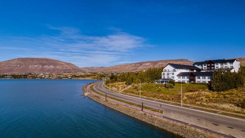 Xelena Hotel & Suites