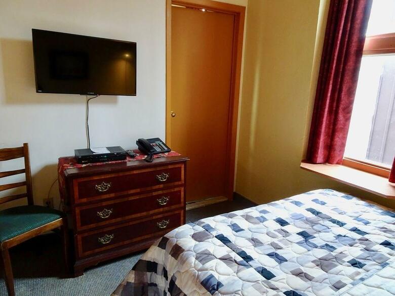 Hotel H�tel Champ-de-mars