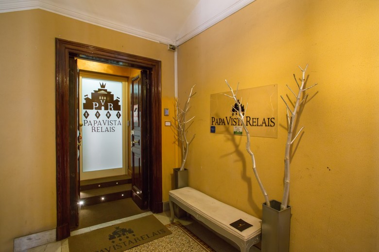 Hotel Papavistarelais