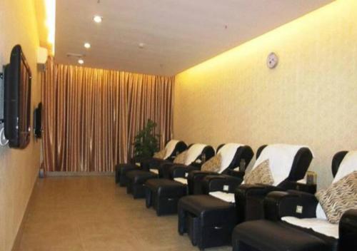 Guangzhou Pleasant Grasse Hotel