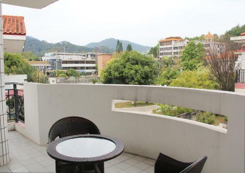 Wenquan Shanzhuang Yinquan Villa
