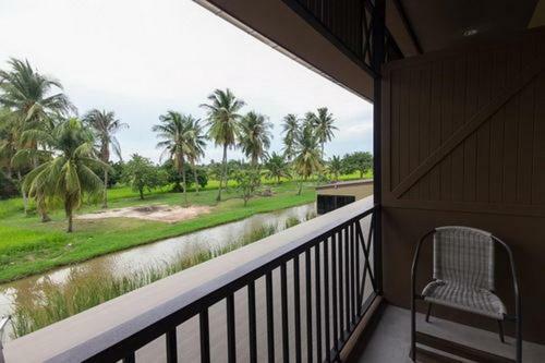 Hotel Cha-am Country Home