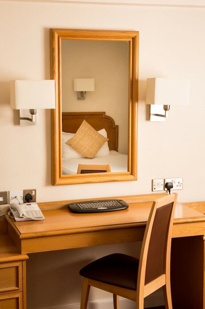 Hotel Mercure Edinburgh Princes Street