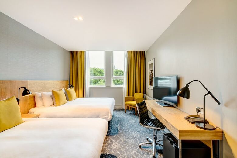 Hotel Apex International