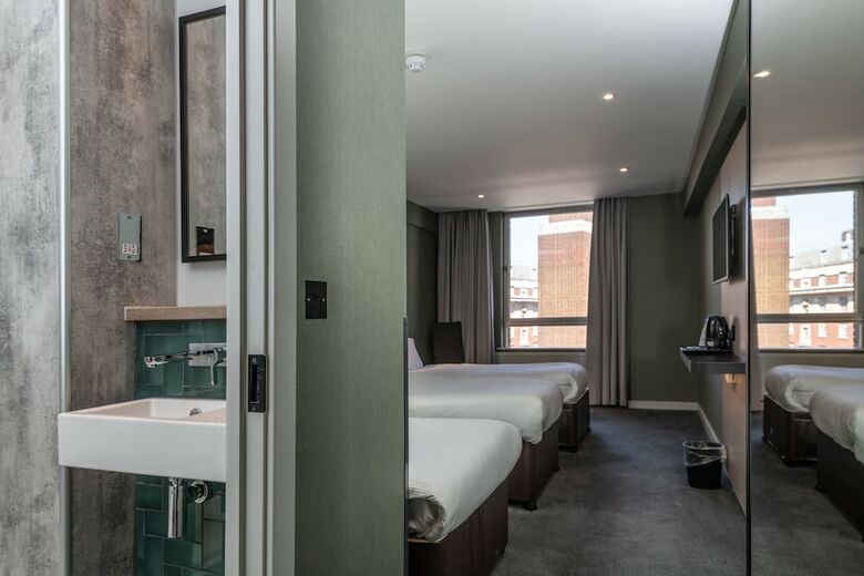 Hotel Royal National