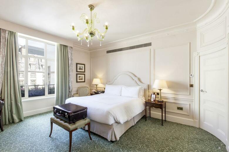 Hotel Savoy