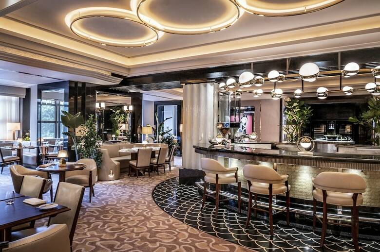 Hotel Savoy