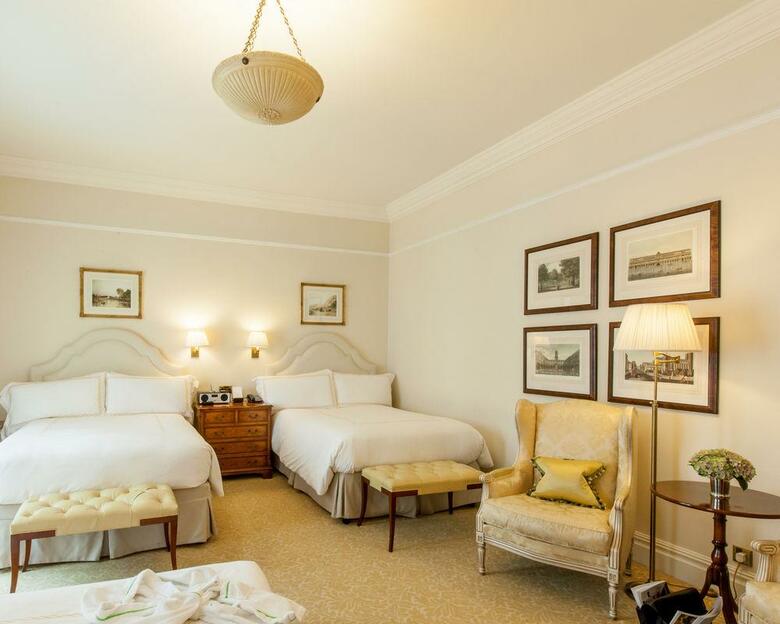 Hotel Savoy