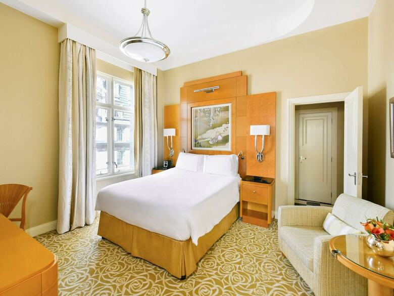 Hotel Savoy