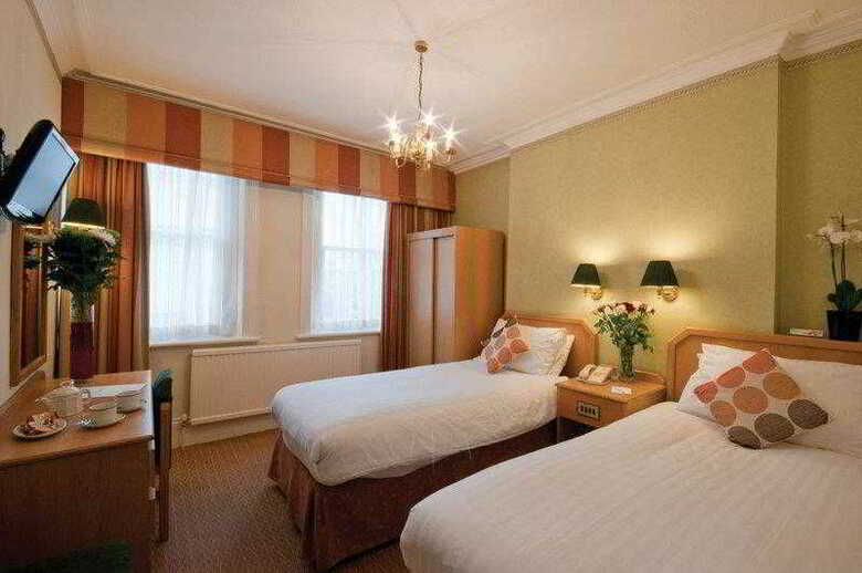 Phoenix Hotel