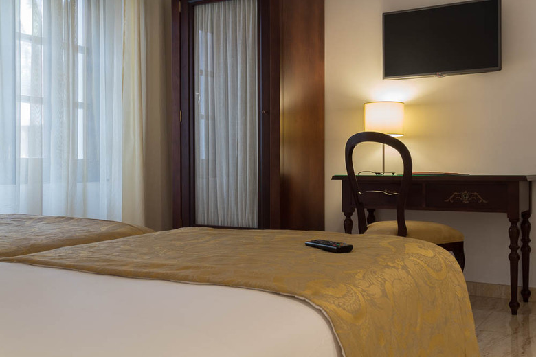 Hotel Born