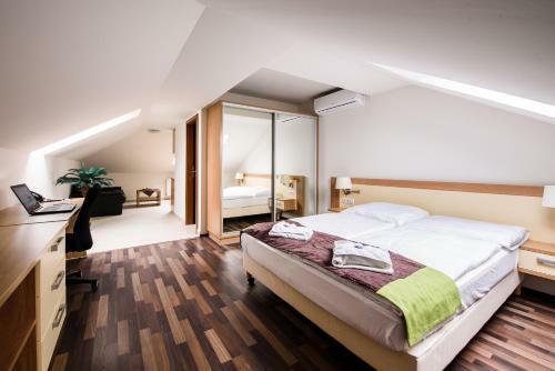 Apartamento Hotel Garzon Plaza