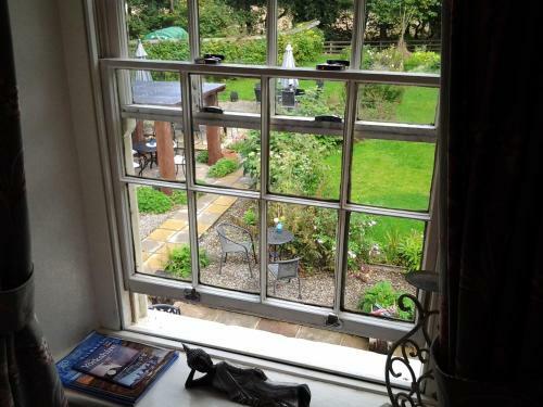 Bed & Breakfast Lowther House