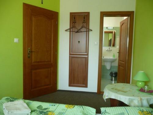 Hostal Guest House Penzi�n Milka