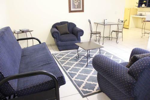 Dolphin Executives Hotel