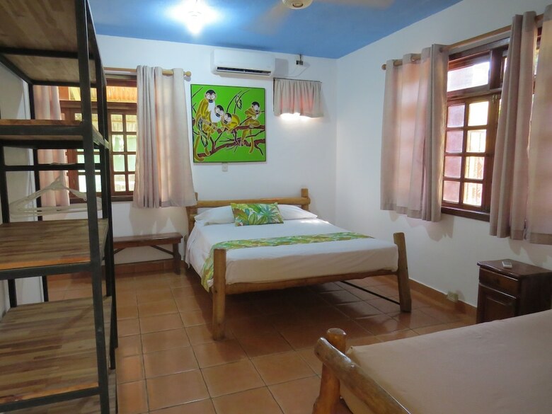 El Mono Loco Hotel