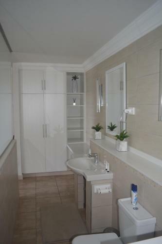Hostal Beach Retreat Guesthouse